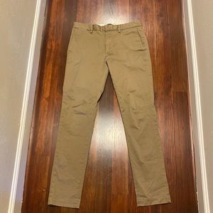 Banana Republic Fulton Chino 32 x 34